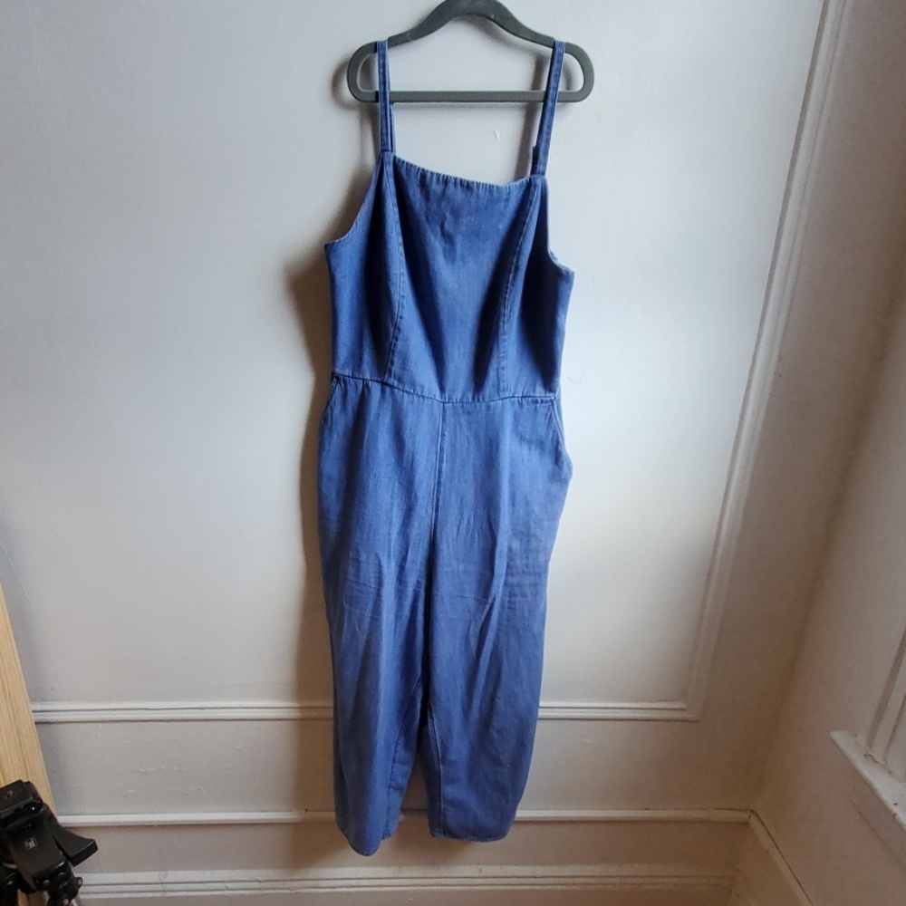 Old Navy jumpsuit size small denim